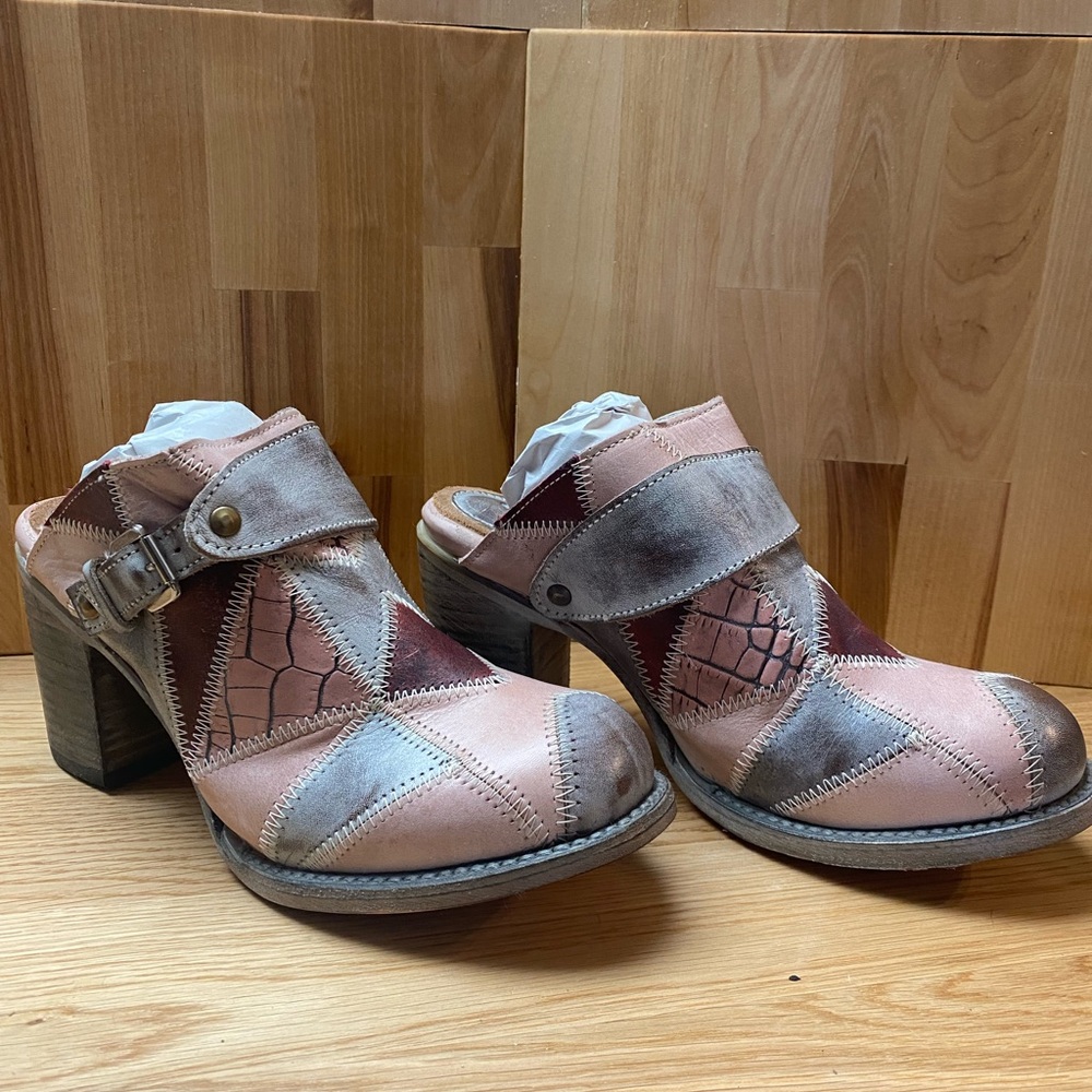 Freebied women size 9 Beetle